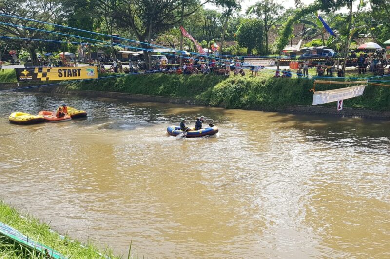 Pertandingan eksibisi arung jeram, (28/6/2022) (Foto: Koni Lumajang)