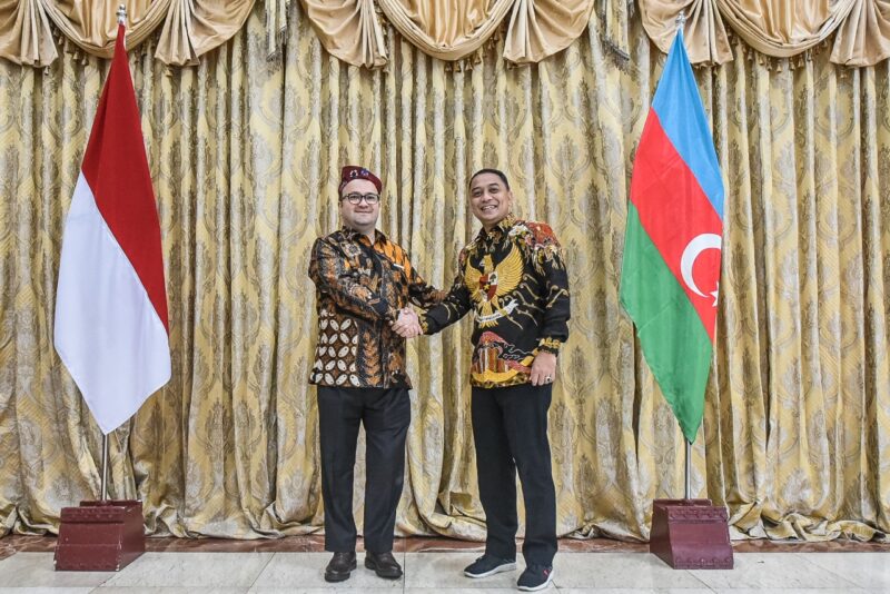 Wali Kota Surabaya Eri Cahyadi bersama Duta Besar (Dubes) Republik Azerbaijan untuk Republik Indonesia, H.E. Jalal Sabir Mirzayev (Foto: Diskominfo Surabaya)