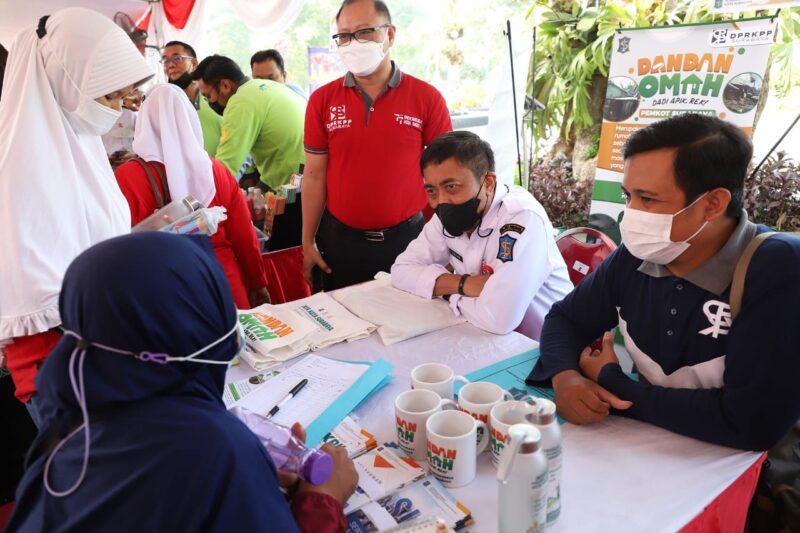 Pemkot Surabaya Gelar Bakti Sosial Pelayanan Terintegrasi Serentak di 31 Kecamatan 