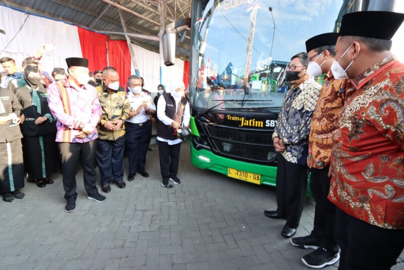 Gubernur Khofifah Launching Bus Trans Jatim Koridor I (Foto: Kominfo Jatim)