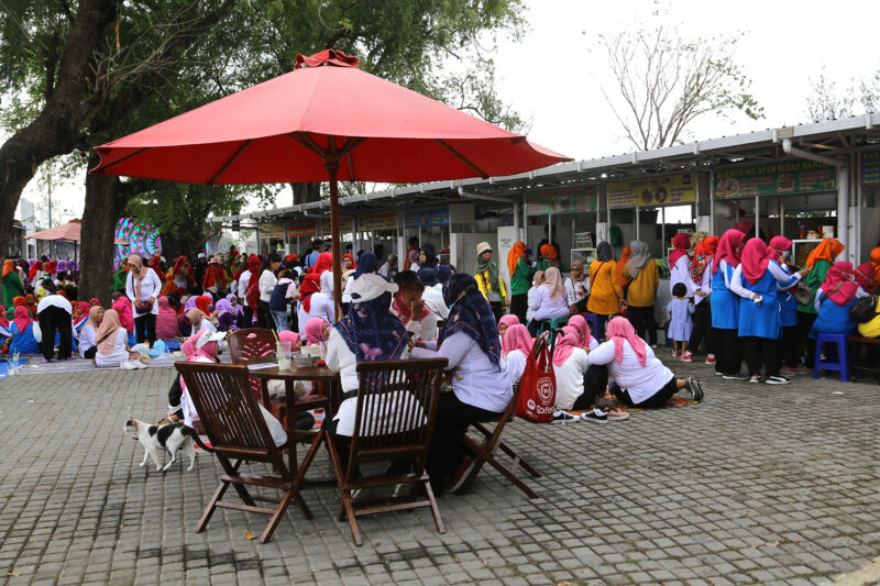 Kader Surabaya Hebat (KSH) liburan bersama Wali Kota Eri Cahyadi di Taman Hiburan Pantai (THP) Kenjeran