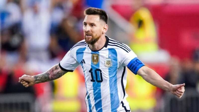 Lionel Messi, Kapten Timnas Argentina (Foto: AP Photo/Eduardo Munoz Alvarez)