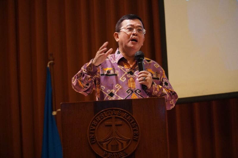 Prof. Dr. P. M. John L. Hutagaol., SE., Ak., M. Acc., M.Ec (Hons), CA., Direktur Perpajakan Internasional di Direktorat Jenderal Pajak (DJP))