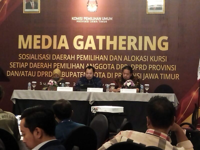 Media Gathering KPU Jatim terkait sosialisasi Rancangan Penataan Dapil dan Alokasi Kursi Pemilu 2024 di Hotel Cioutra World Surabaya (Foto: Christiana Beatrix)