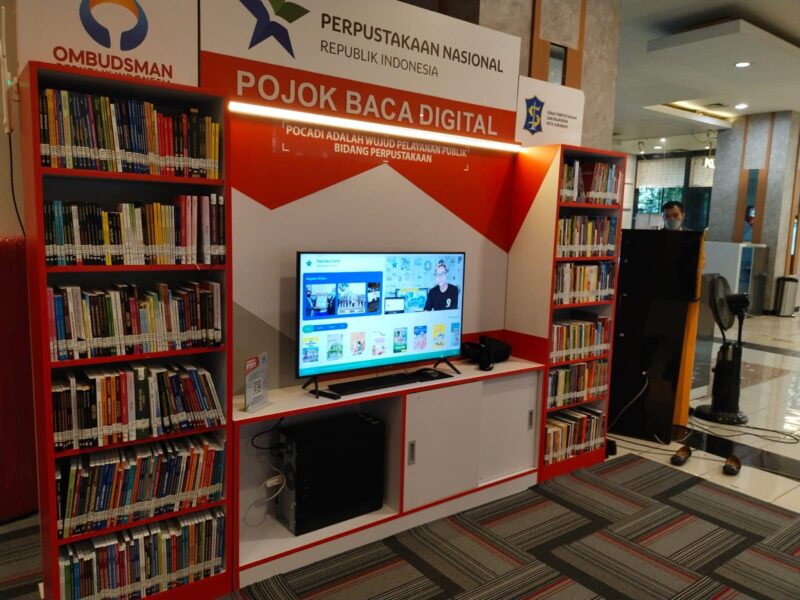 Pojok Baca Digital Hadir di Mall Pelayanan Publik Siola Surabaya (Foto: Diskominfo Surabaya)