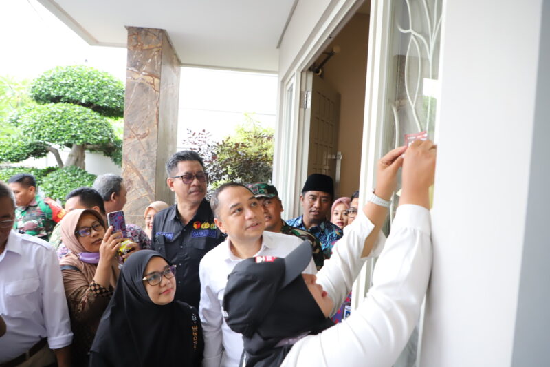 KPU Surabaya saat Coklit di Rumah Wali Kota Eri (Foto: Diskominfo Surabaya)